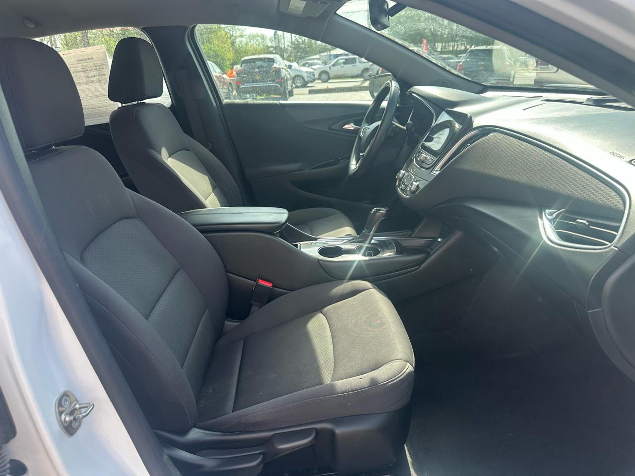 Chevrolet Malibu 4dr Sdn LT w/1LT 2017