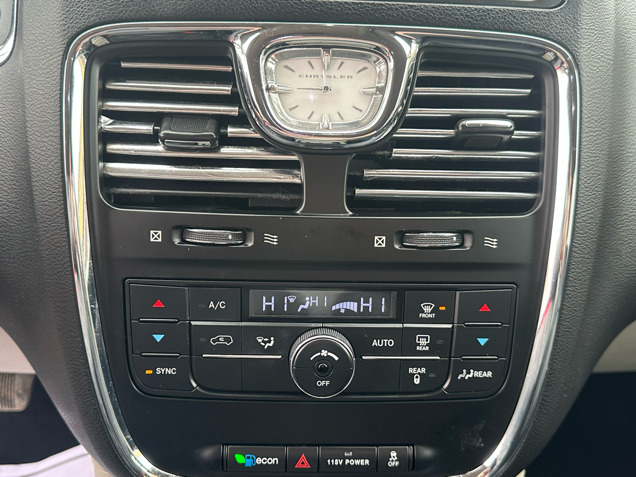 Chrysler Town & Country 4dr Wgn Touring 2016