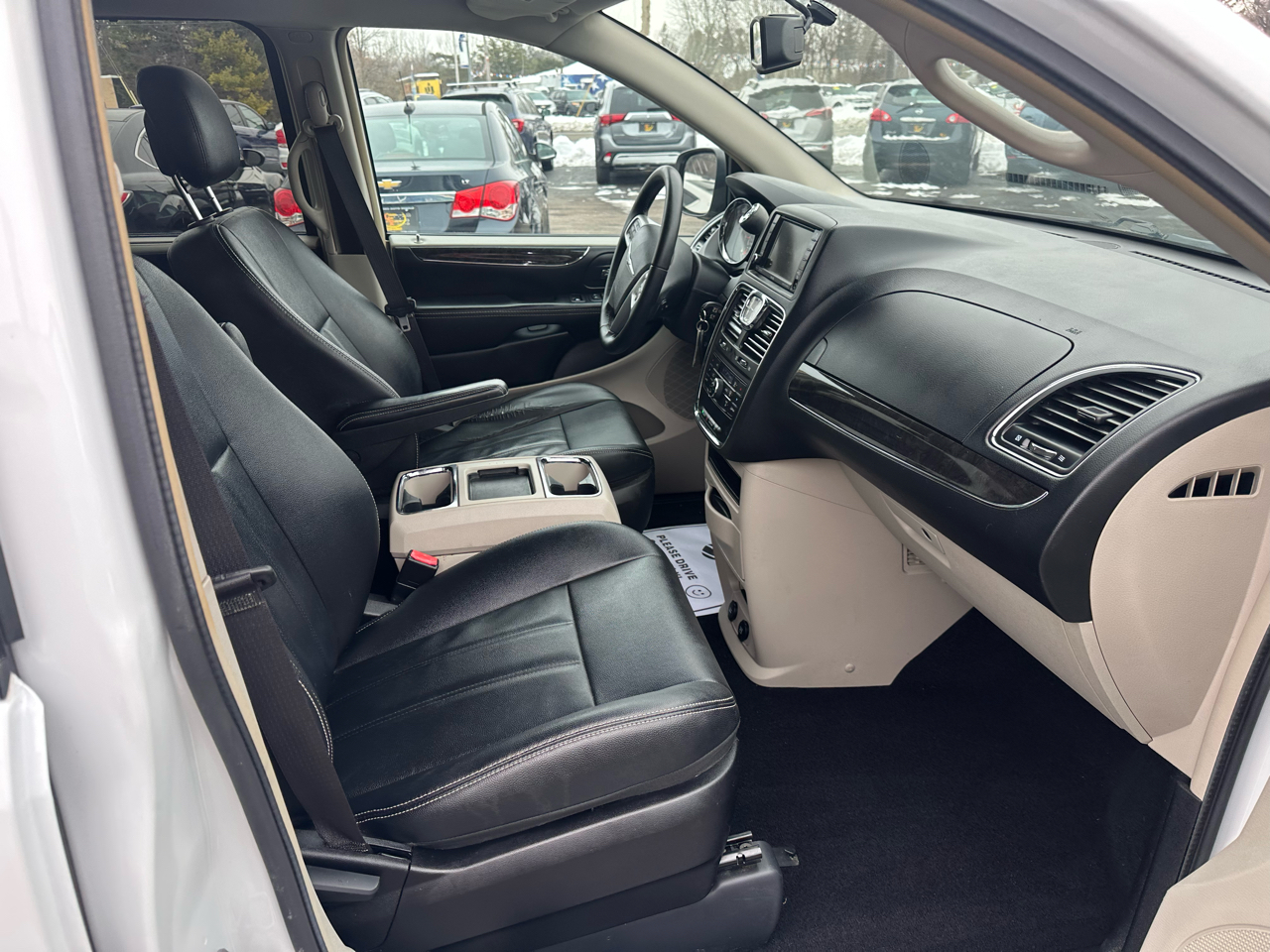 Chrysler Town & Country 4dr Wgn Touring 2016