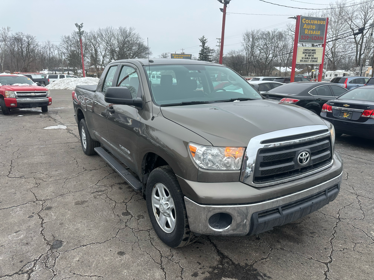 Toyota Tundra 4WD Truck Dbl 4.6L V8 6-Spd AT (Natl) 2010