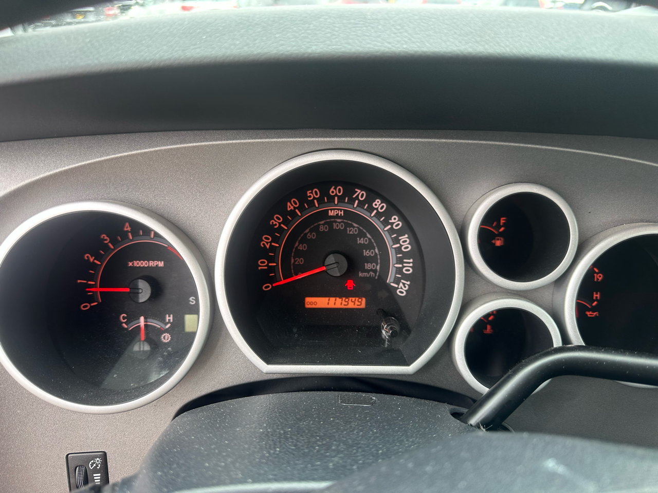 Toyota Tundra 4WD Truck Dbl 4.6L V8 6-Spd AT (Natl) 2010