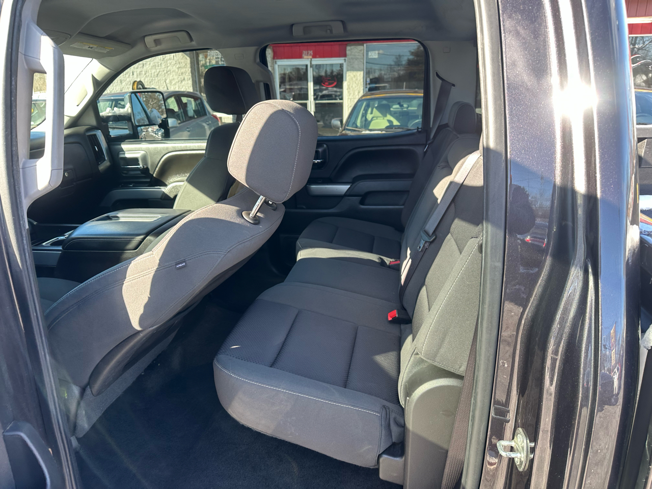 Chevrolet Silverado 1500 4WD Crew Cab 143.5" LT w/2LT 2015