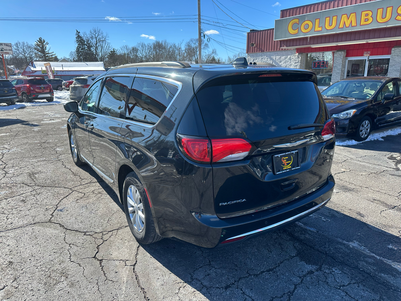 Chrysler Pacifica Touring-L FWD 2017