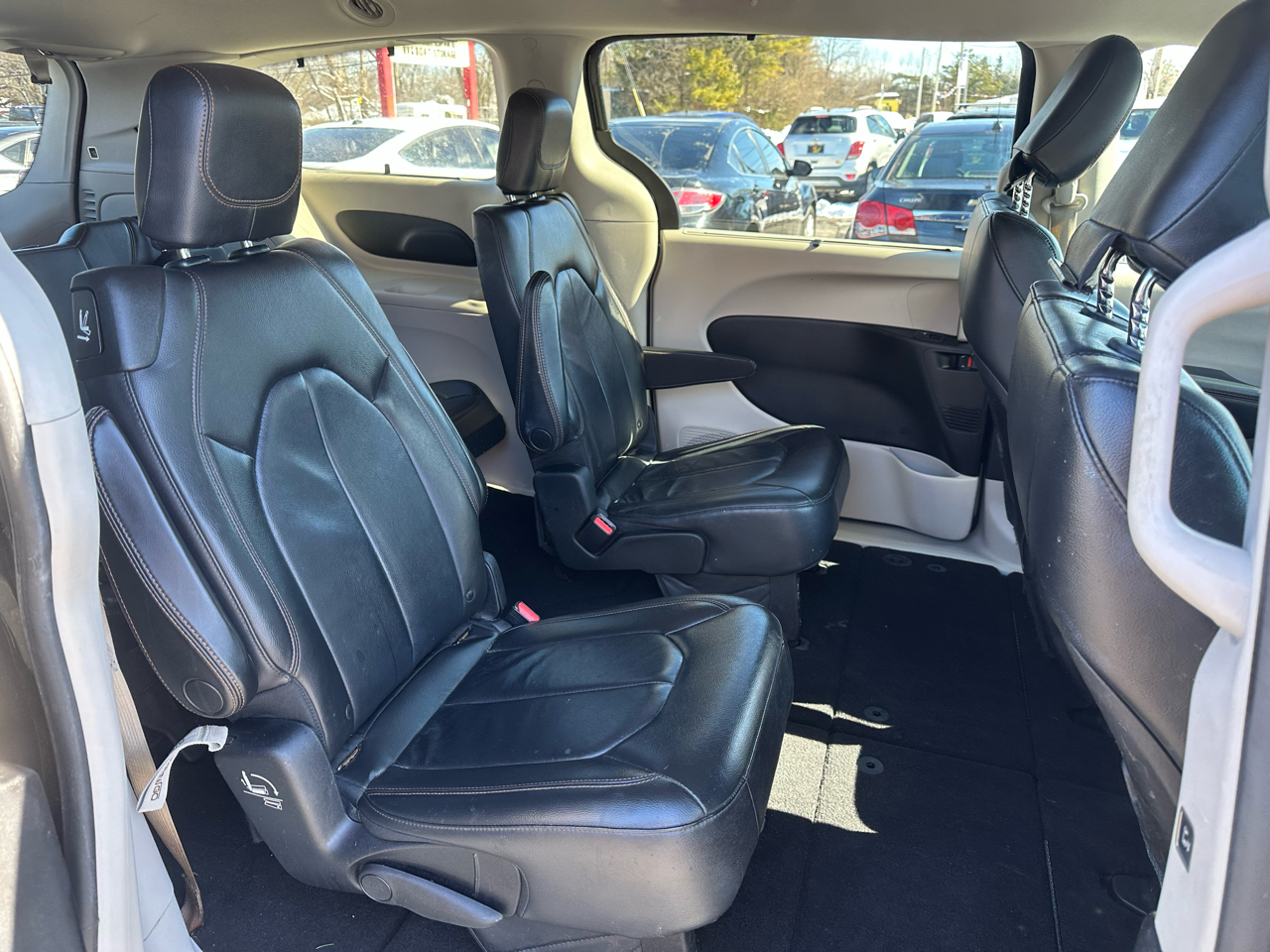 Chrysler Pacifica Touring-L FWD 2017