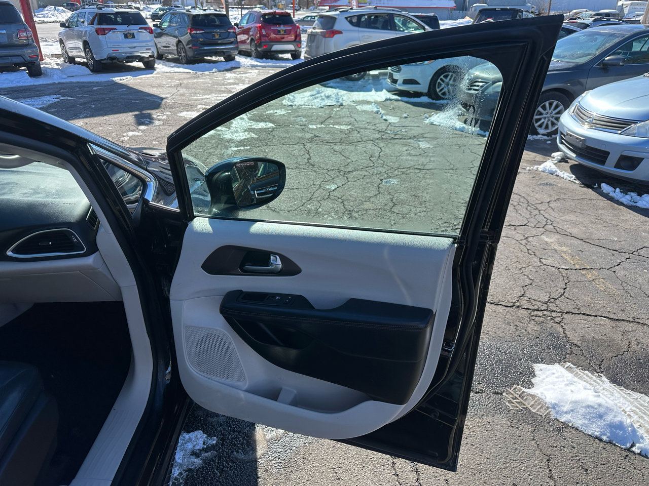 Chrysler Pacifica Touring-L FWD 2017