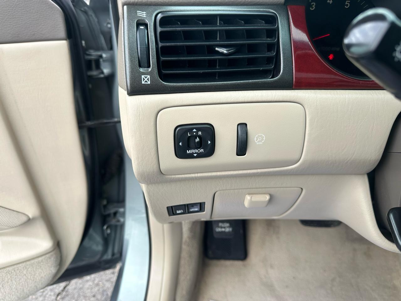 Lexus ES 300 4dr Sdn 2003