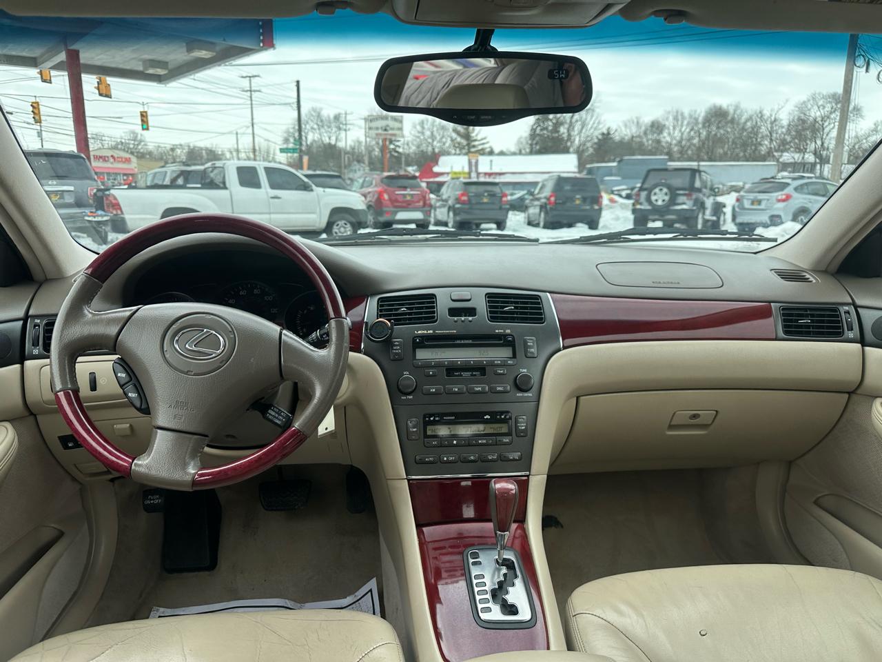 Lexus ES 300 4dr Sdn 2003