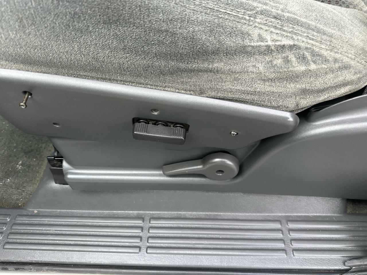 Chevrolet Silverado 1500 1LT Crew Cab 2WD 2003