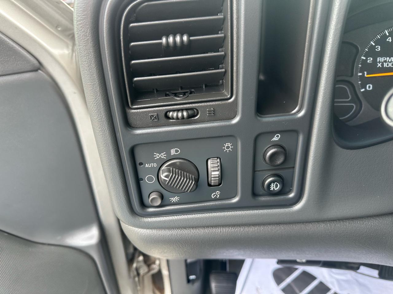 Chevrolet Silverado 1500 1LT Crew Cab 2WD 2003