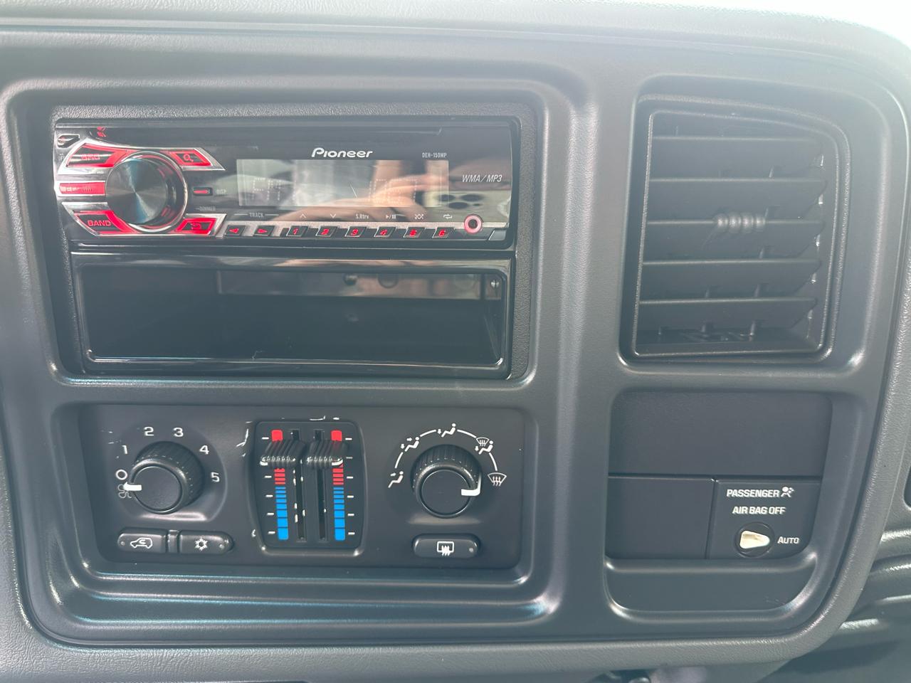 Chevrolet Silverado 1500 1LT Crew Cab 2WD 2003