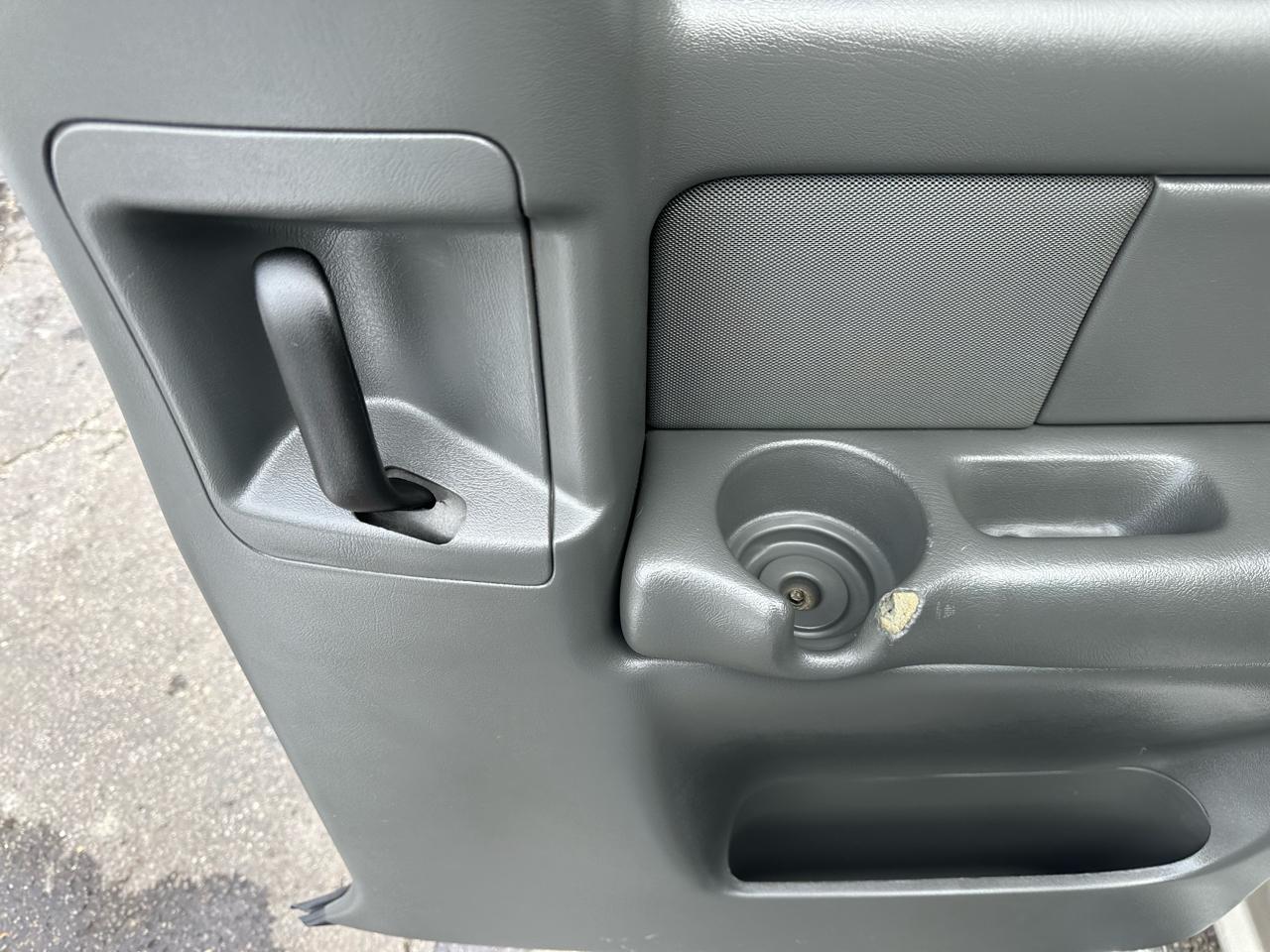 Chevrolet Silverado 1500 1LT Crew Cab 2WD 2003