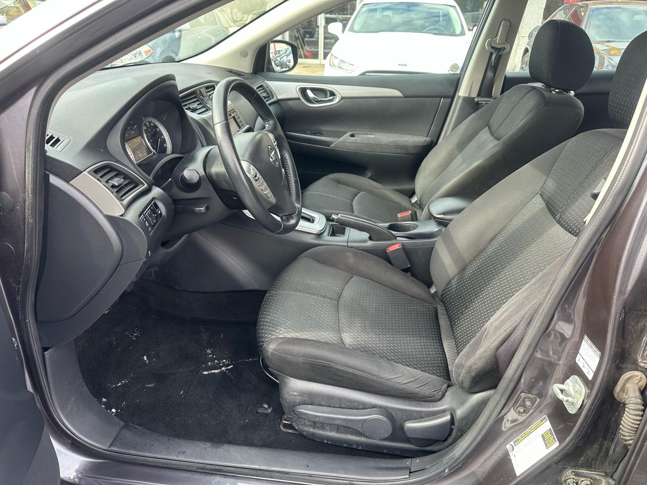 Nissan Sentra 4dr Sdn I4 CVT SR 2013