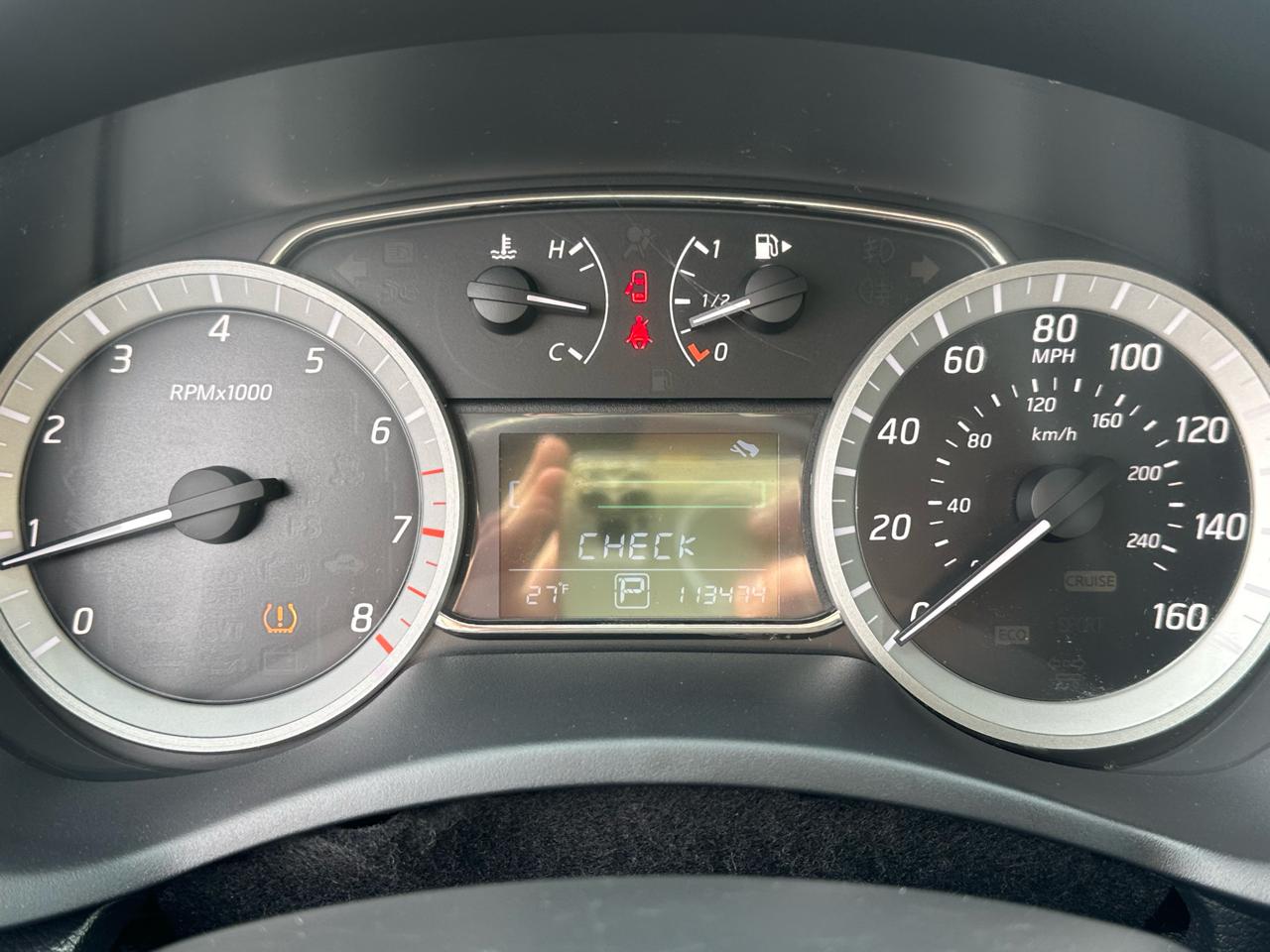 Nissan Sentra 4dr Sdn I4 CVT SR 2013