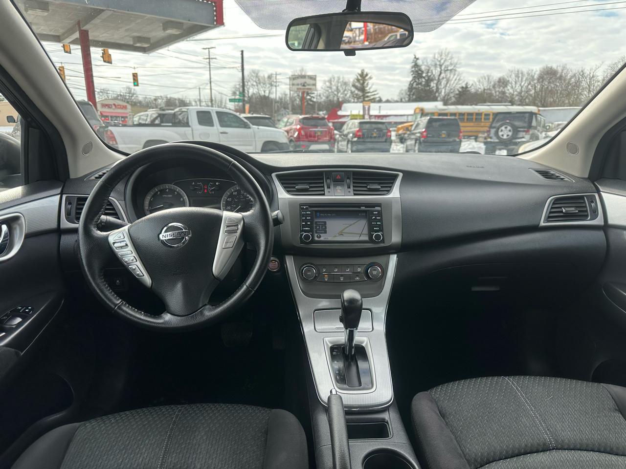 Nissan Sentra 4dr Sdn I4 CVT SR 2013