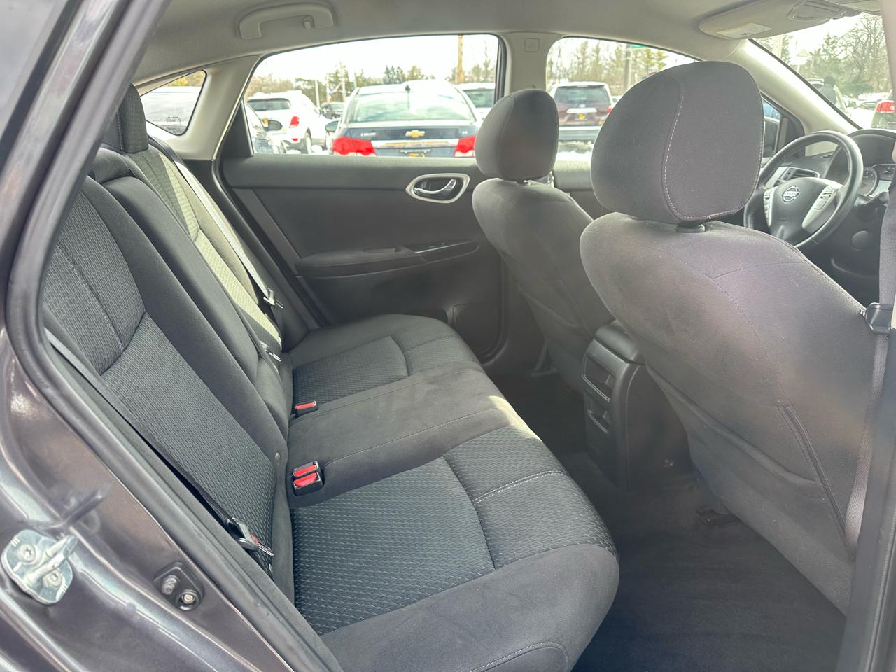 Nissan Sentra 4dr Sdn I4 CVT SR 2013