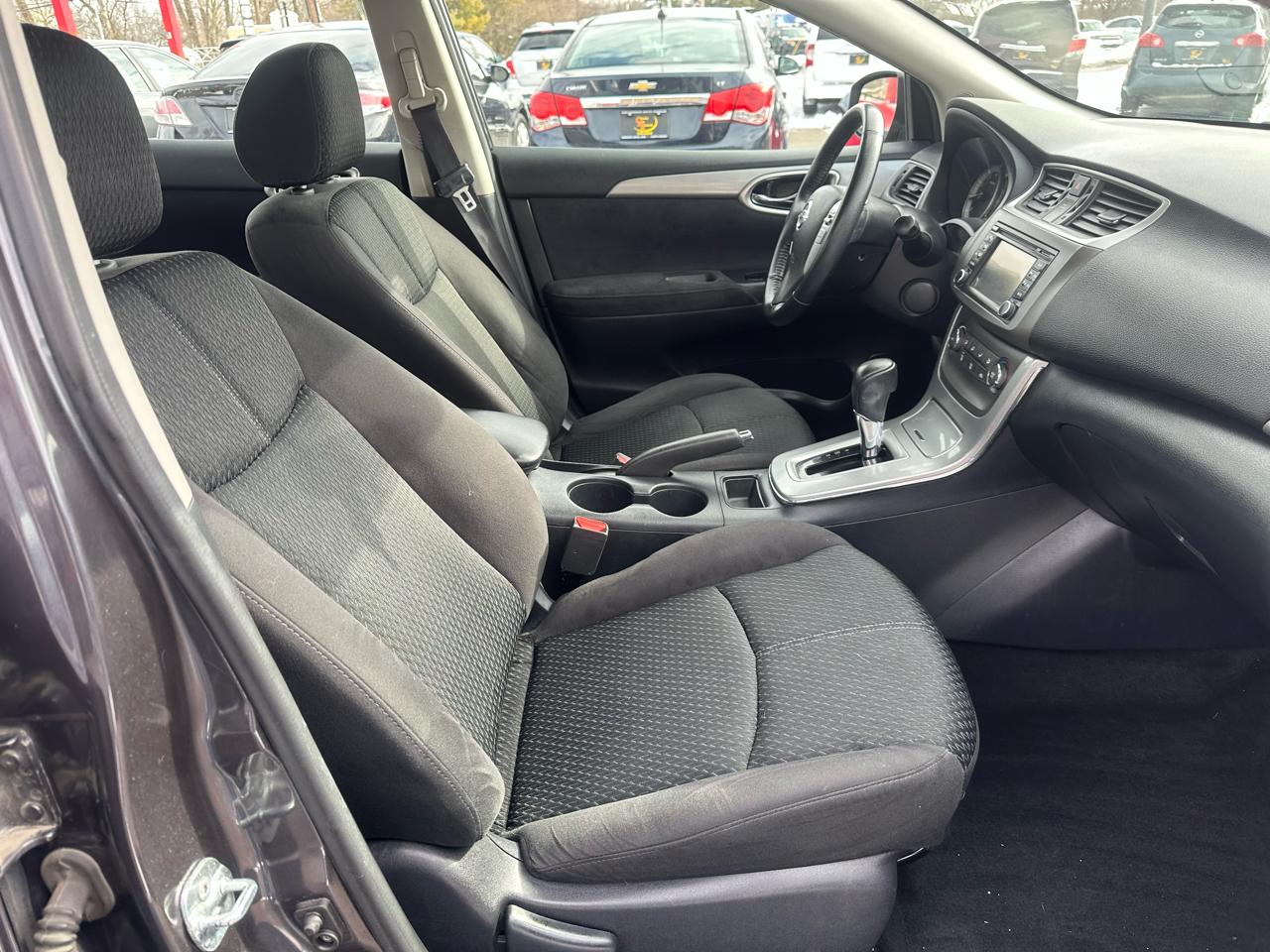 Nissan Sentra 4dr Sdn I4 CVT SR 2013