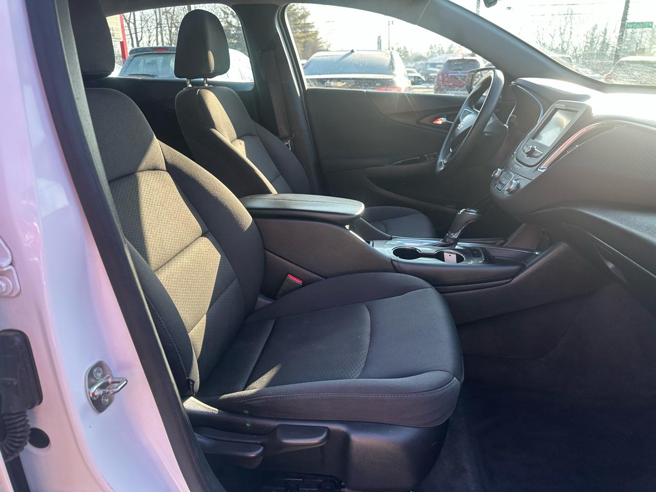 Chevrolet Malibu 4dr Sdn LT w/1LT 2016