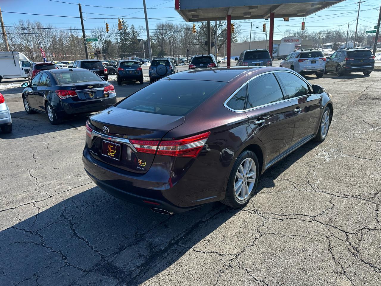 Toyota Avalon 4dr Sdn XLE Premium (Natl) 2014