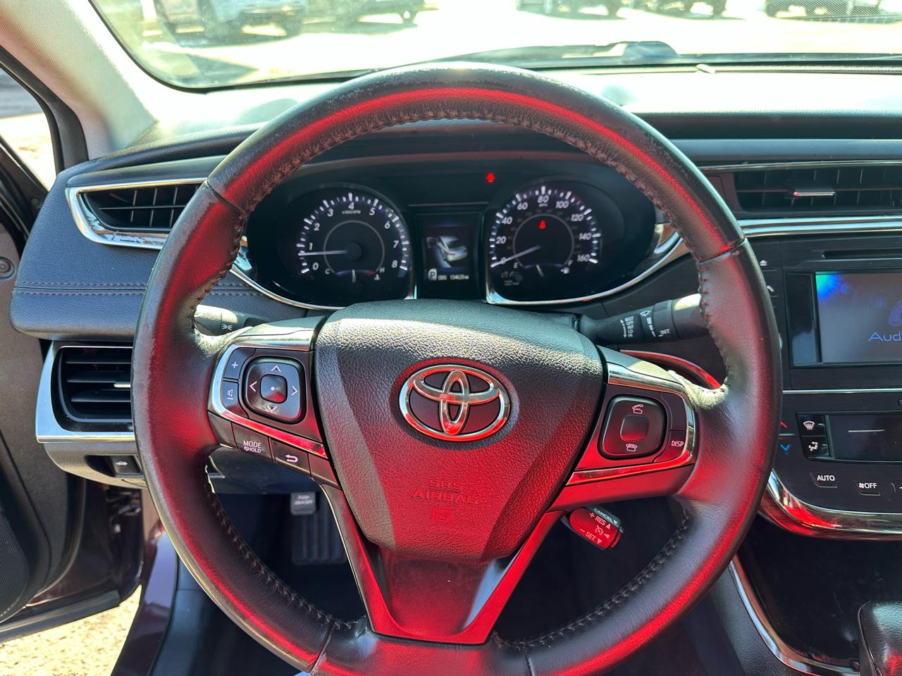 Toyota Avalon 4dr Sdn XLE Premium (Natl) 2014