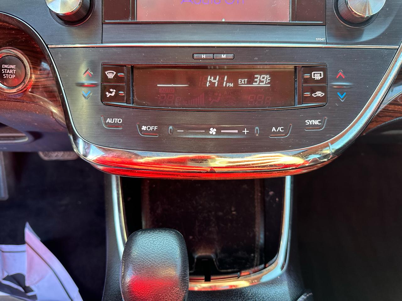 Toyota Avalon 4dr Sdn XLE Premium (Natl) 2014