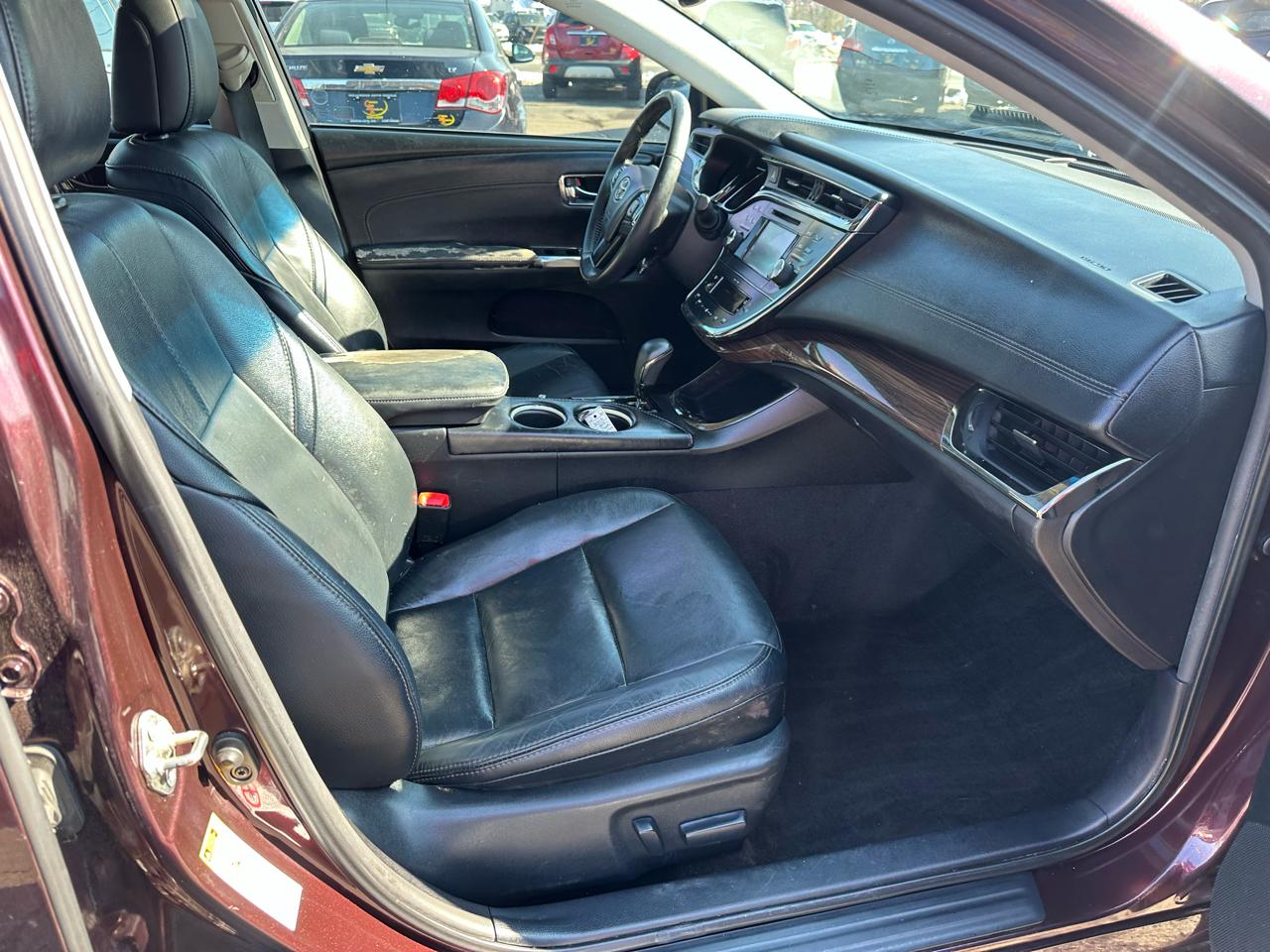 Toyota Avalon 4dr Sdn XLE Premium (Natl) 2014