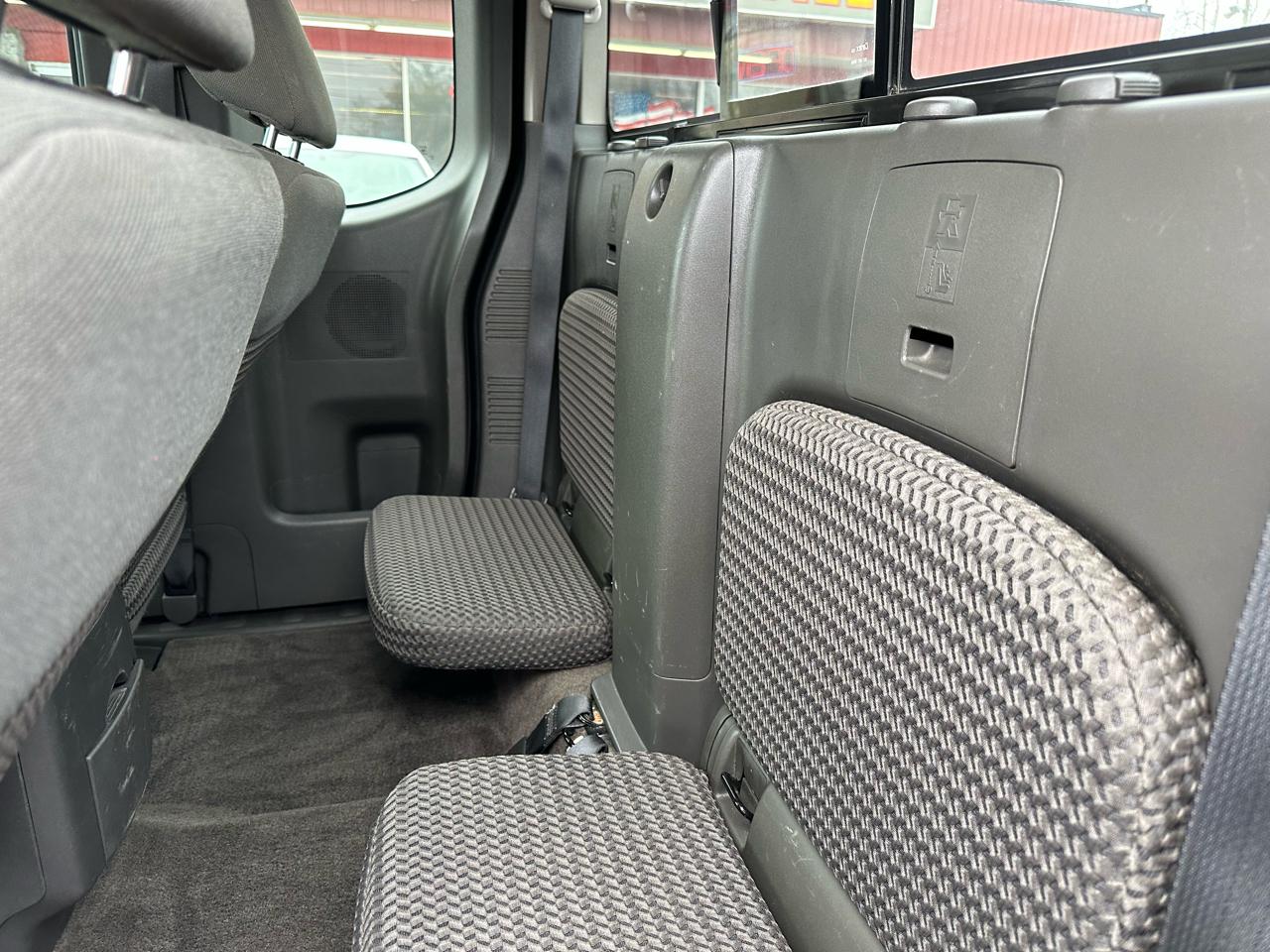 Nissan Frontier 4WD King Cab Auto PRO-4X 2016