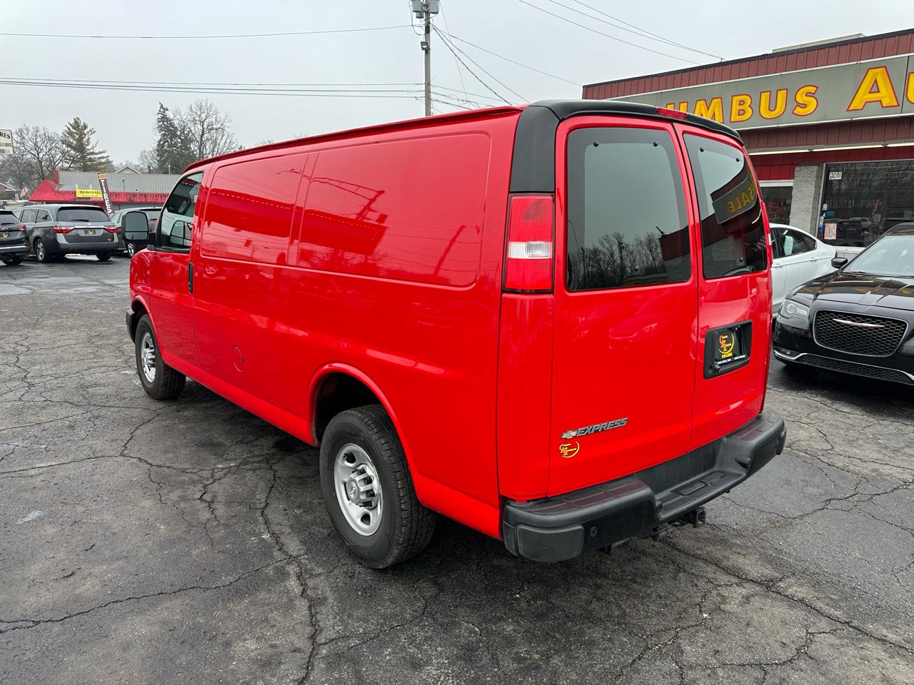 Chevrolet Express Cargo Van RWD 3500 135" 2019