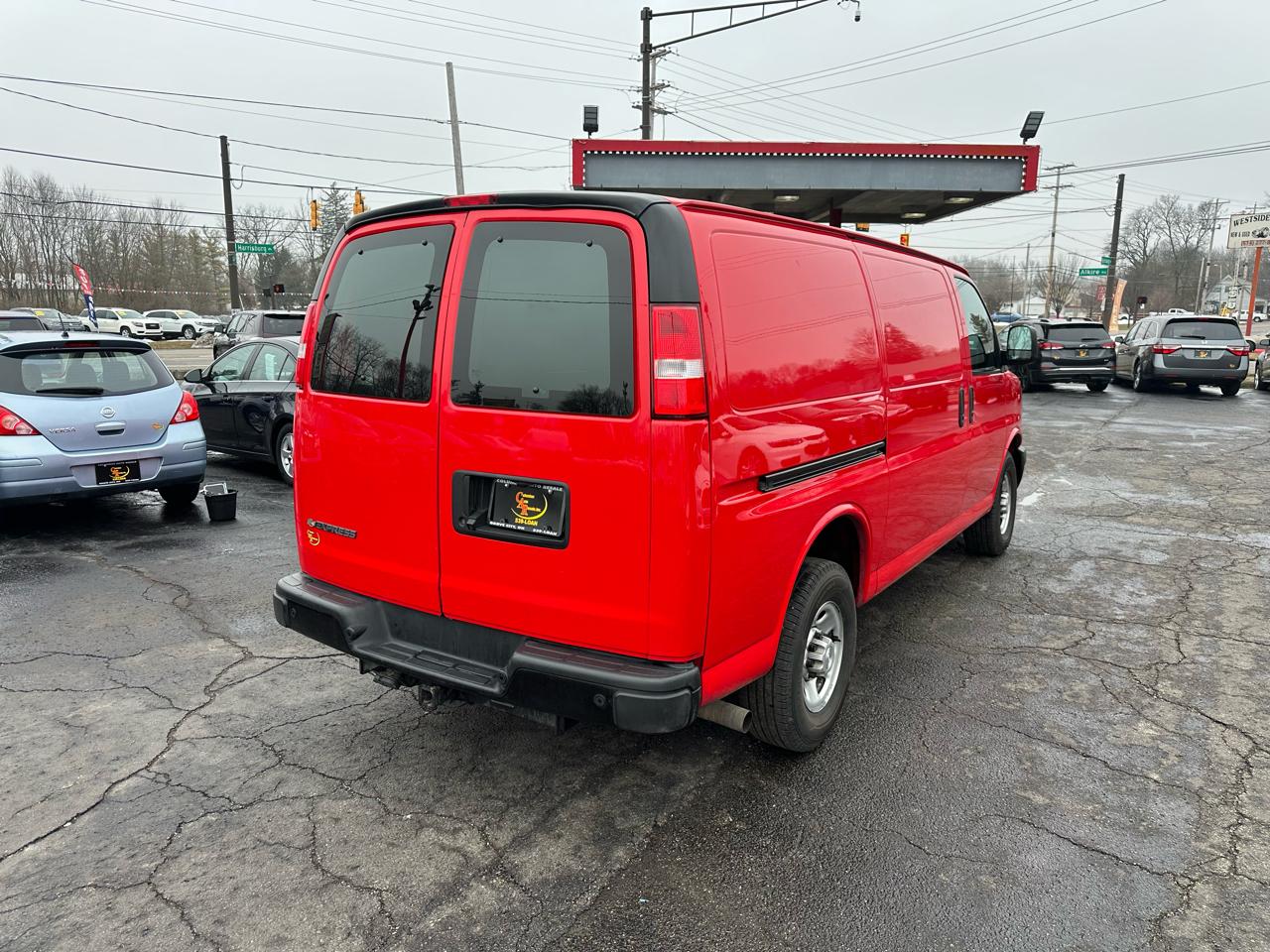 Chevrolet Express Cargo Van RWD 3500 135" 2019