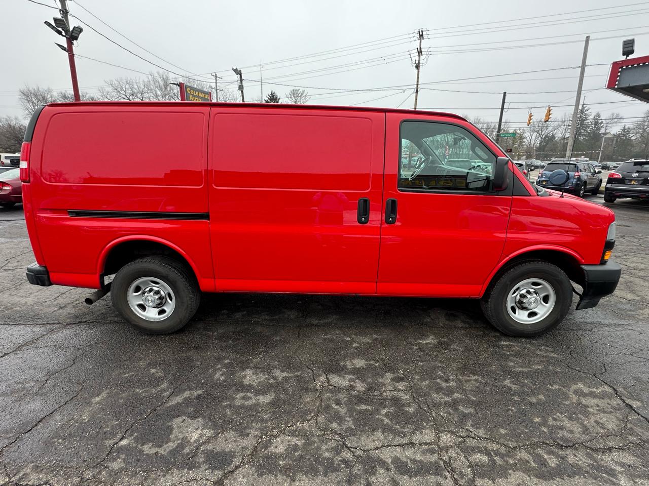 Chevrolet Express Cargo Van RWD 3500 135" 2019