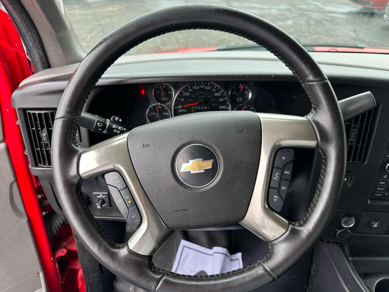 Chevrolet Express Cargo Van RWD 3500 135" 2019