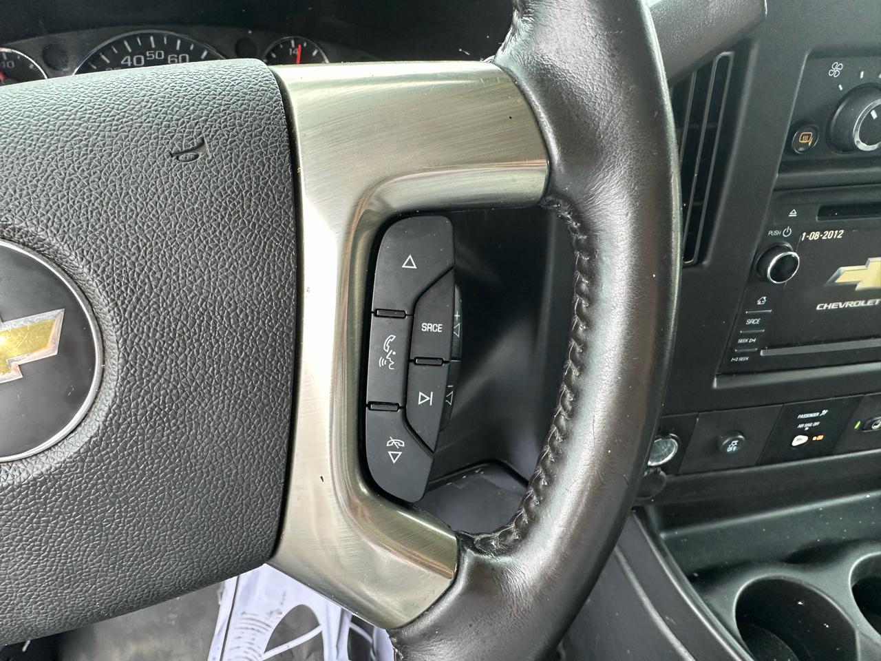 Chevrolet Express Cargo Van RWD 3500 135" 2019