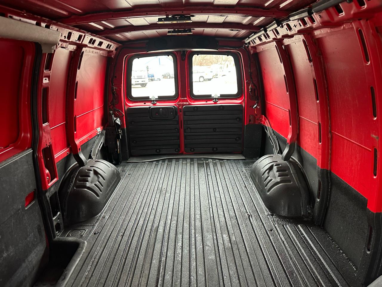 Chevrolet Express Cargo Van RWD 3500 135" 2019