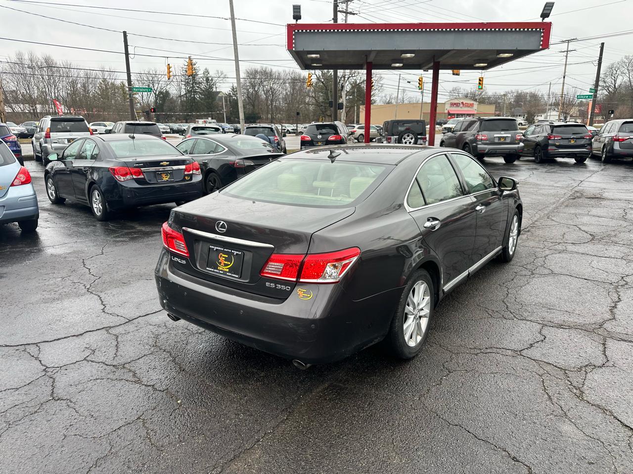 Lexus ES 350 4dr Sdn 2010