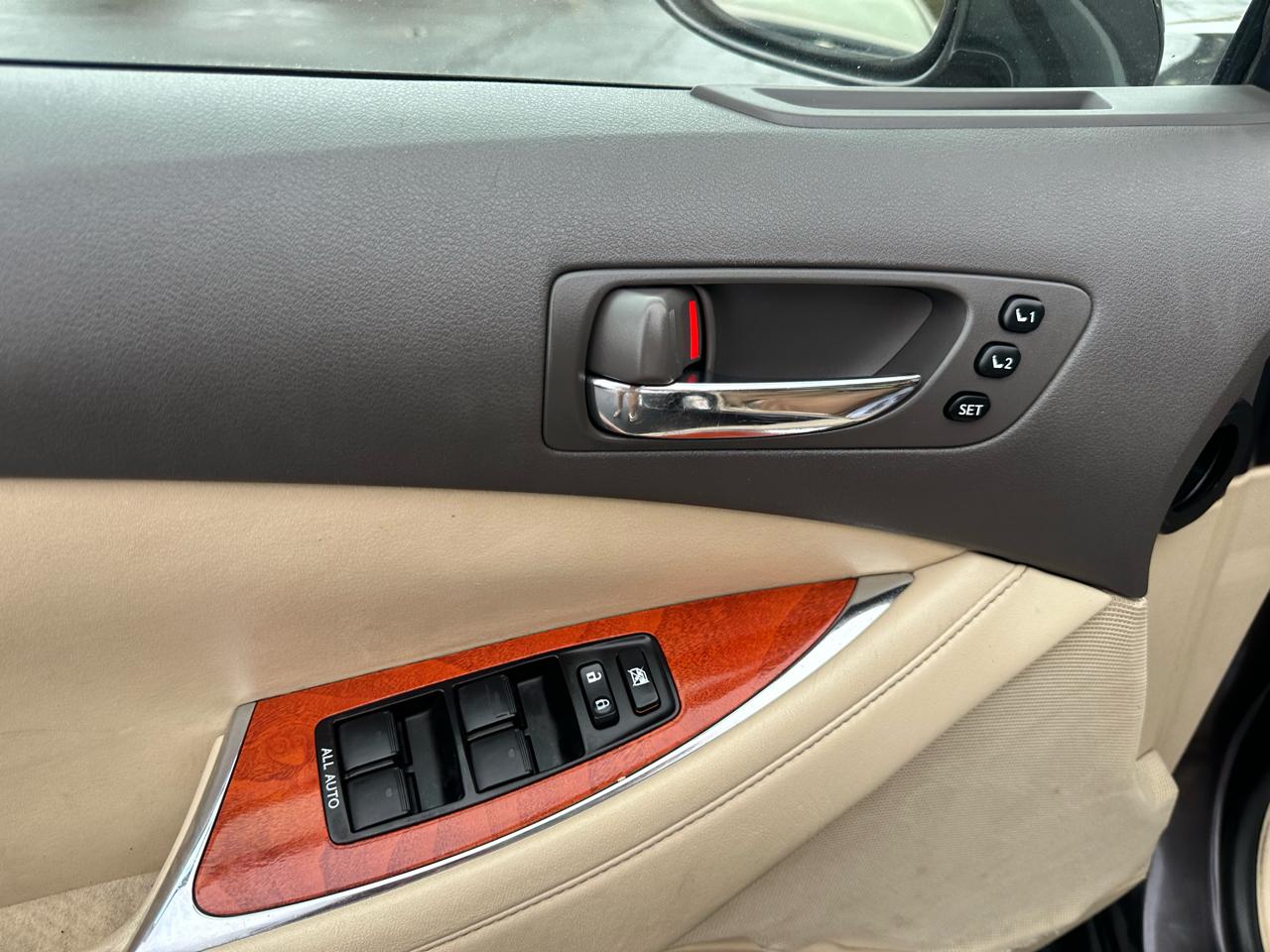 Lexus ES 350 4dr Sdn 2010