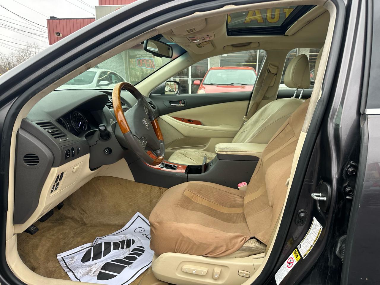 Lexus ES 350 4dr Sdn 2010