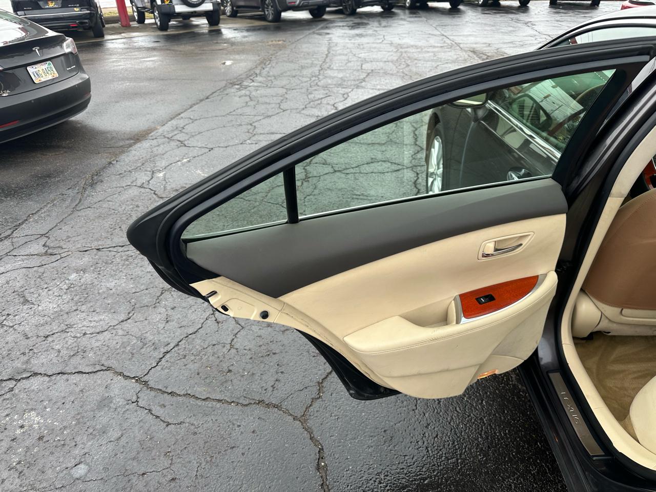 Lexus ES 350 4dr Sdn 2010