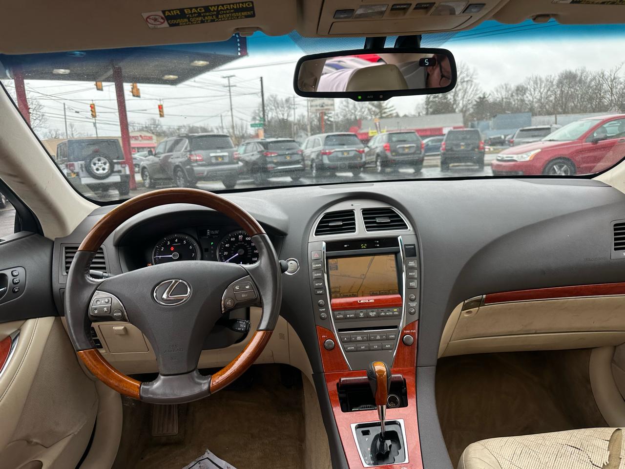 Lexus ES 350 4dr Sdn 2010