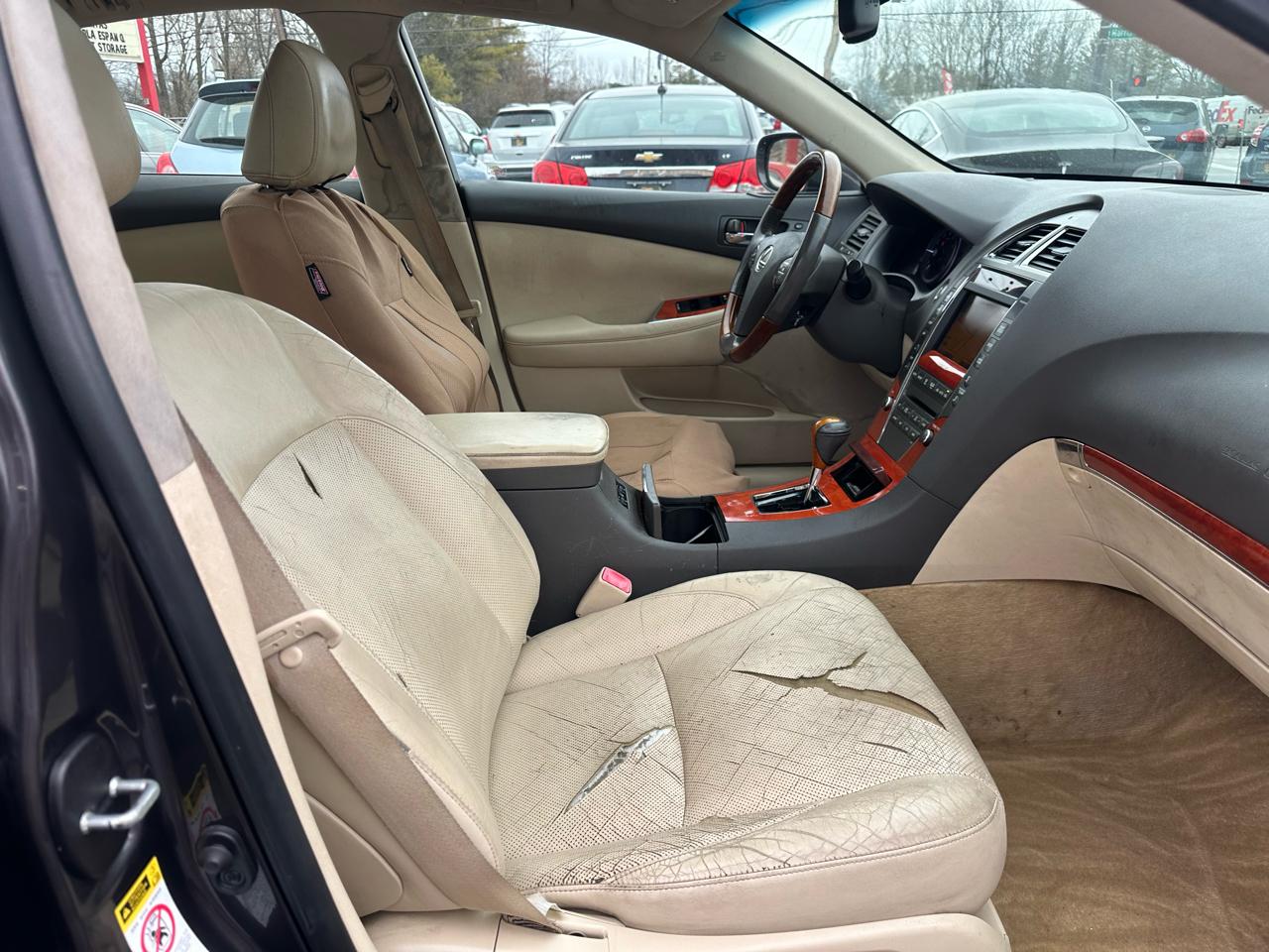 Lexus ES 350 4dr Sdn 2010