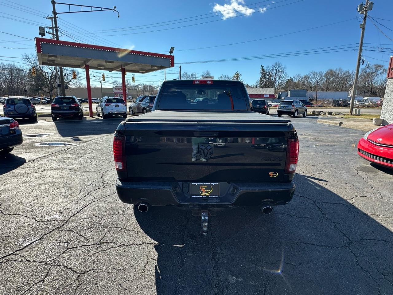 RAM 1500 4WD Crew Cab 140.5" Express 2015