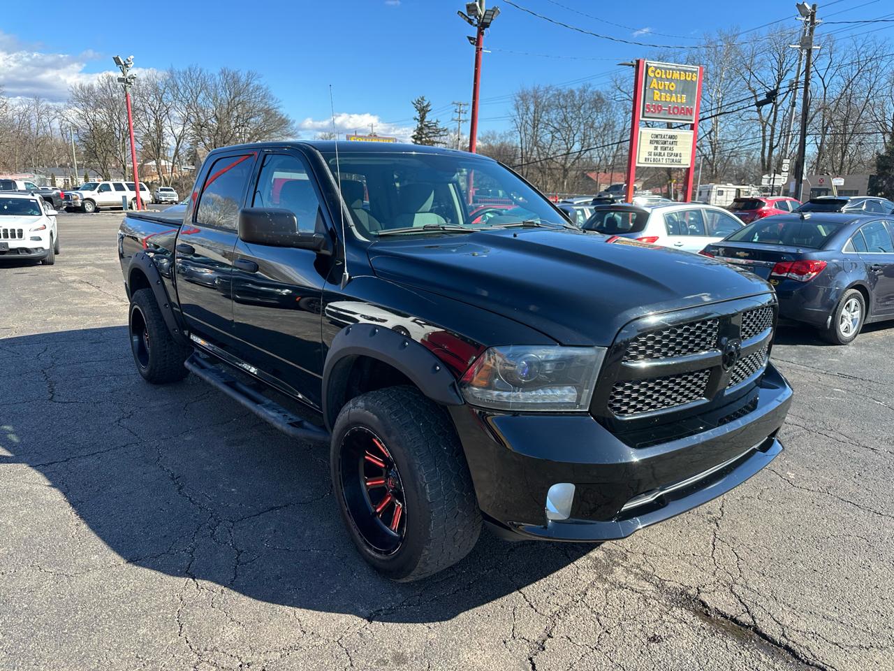 RAM 1500 4WD Crew Cab 140.5" Express 2015