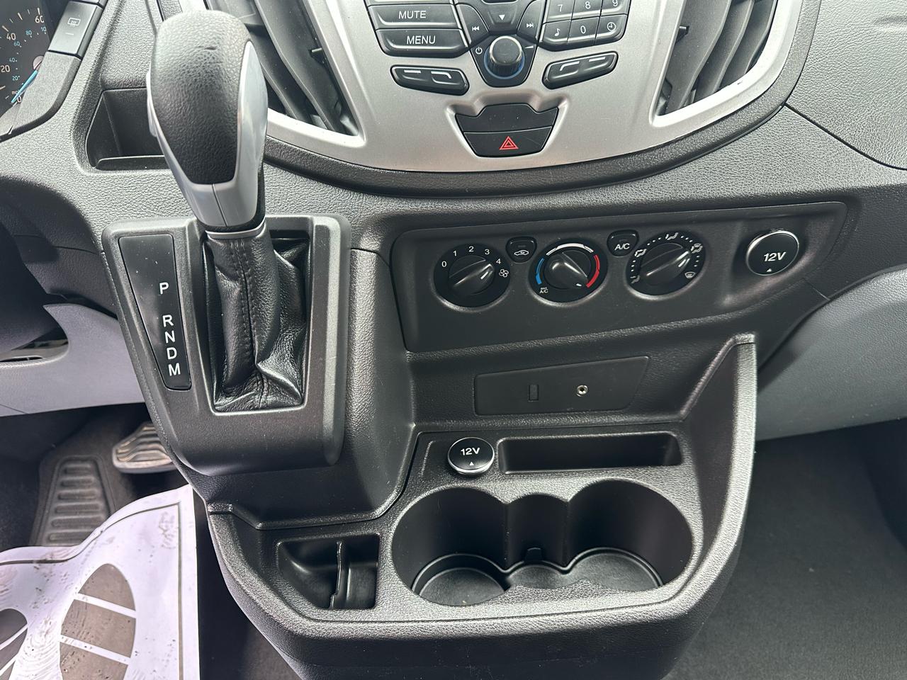 Ford Transit Wagon T-150 130" Low Roof XLT Sliding RH Dr 2015