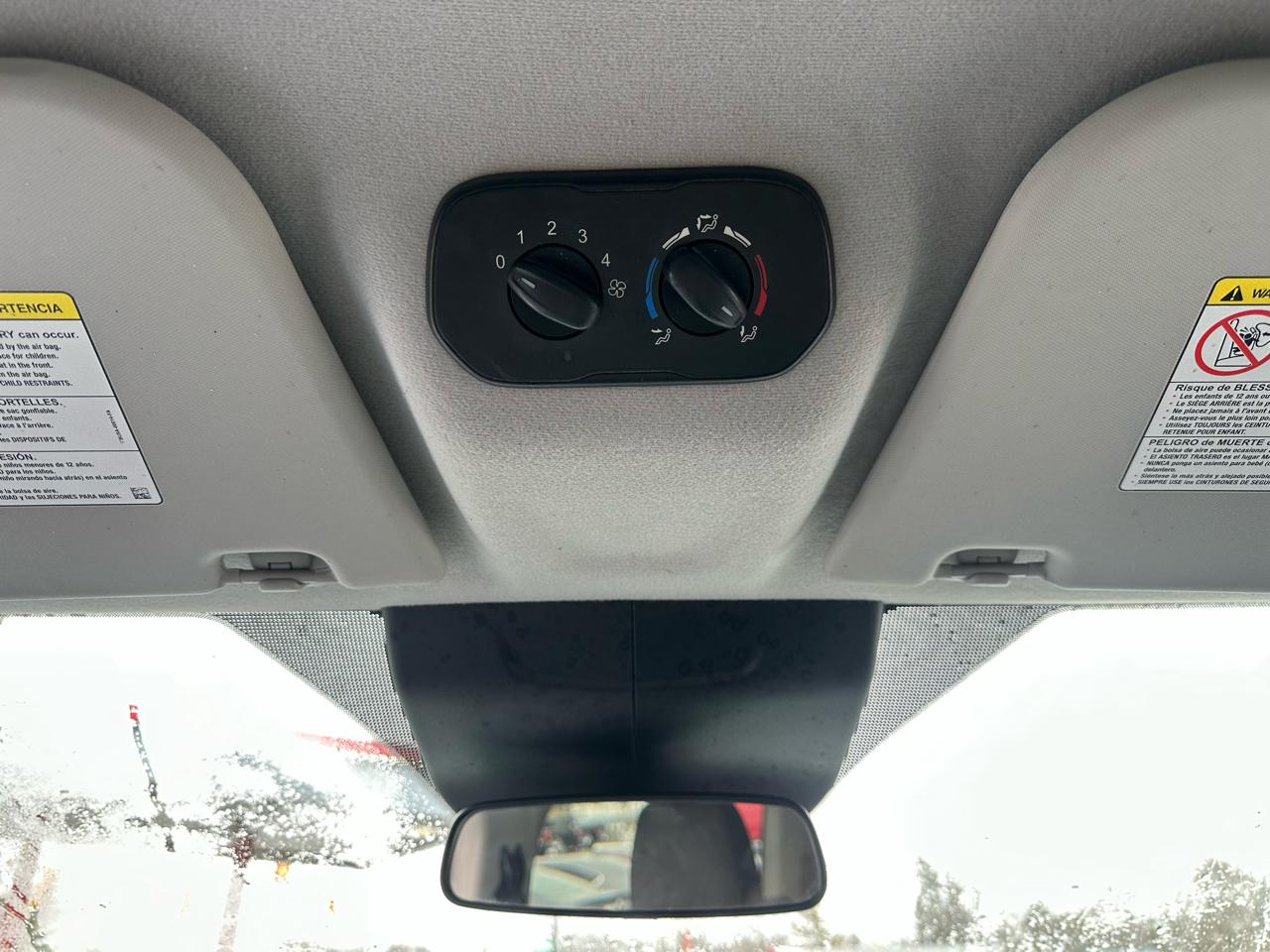 Ford Transit Wagon T-150 130" Low Roof XLT Sliding RH Dr 2015