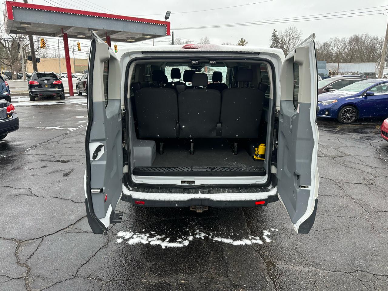 Ford Transit Wagon T-150 130" Low Roof XLT Sliding RH Dr 2015