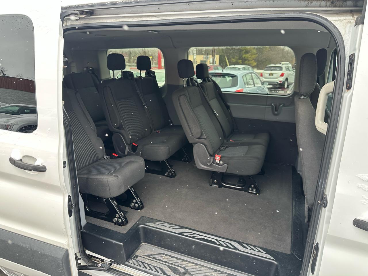 Ford Transit Wagon T-150 130" Low Roof XLT Sliding RH Dr 2015