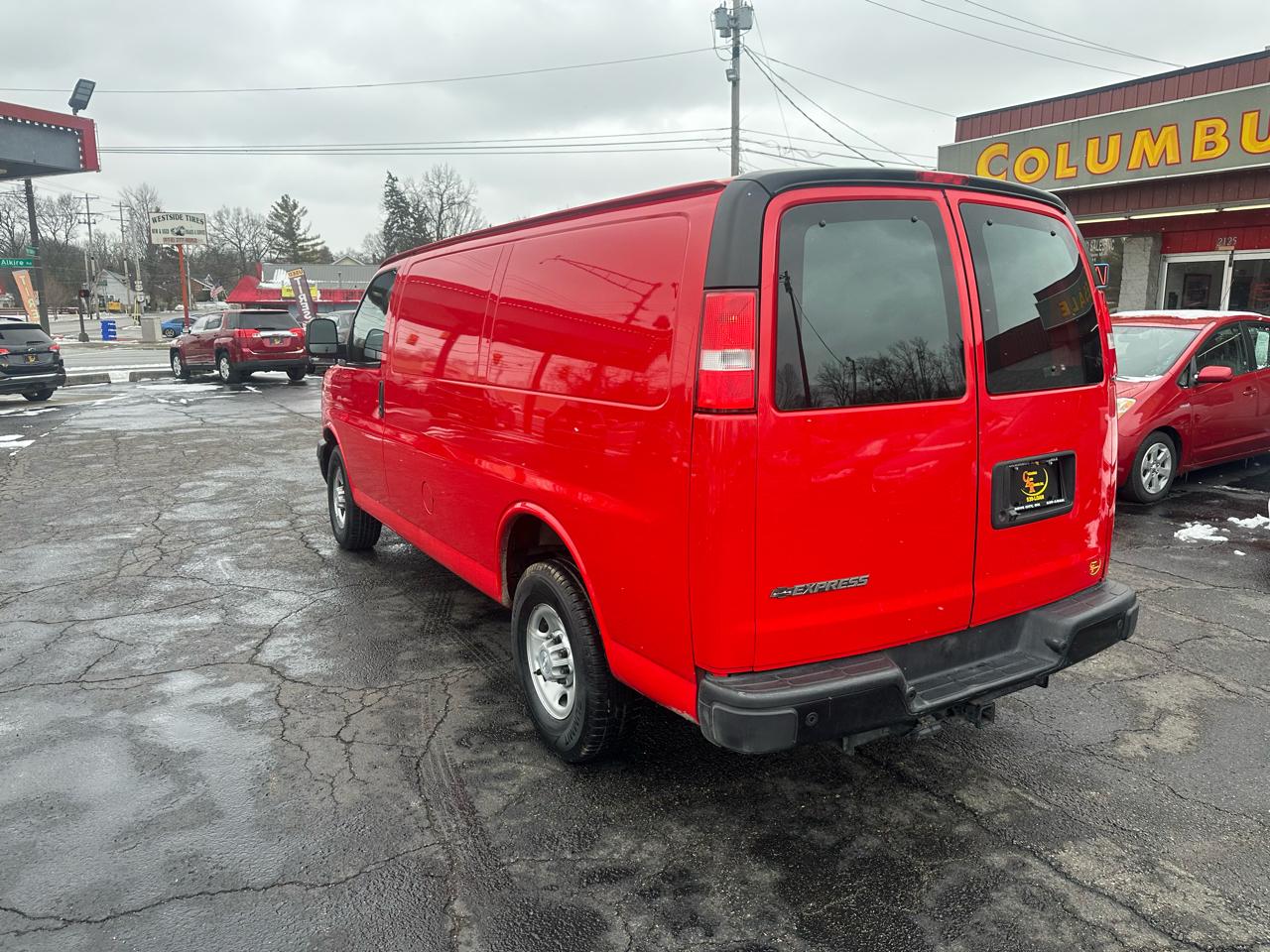 Chevrolet Express Cargo Van RWD 3500 135" 2019