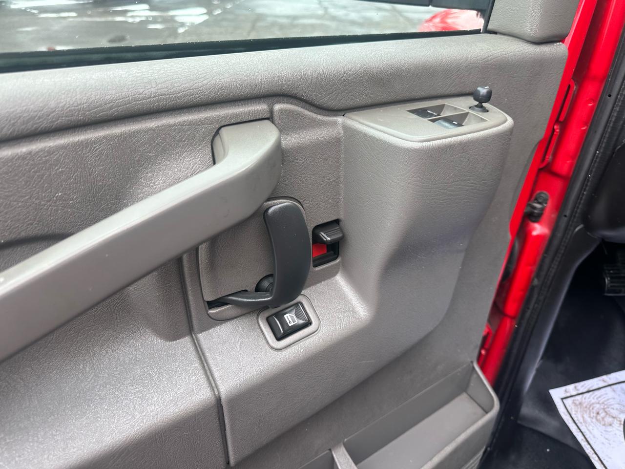 Chevrolet Express Cargo Van RWD 3500 135" 2019