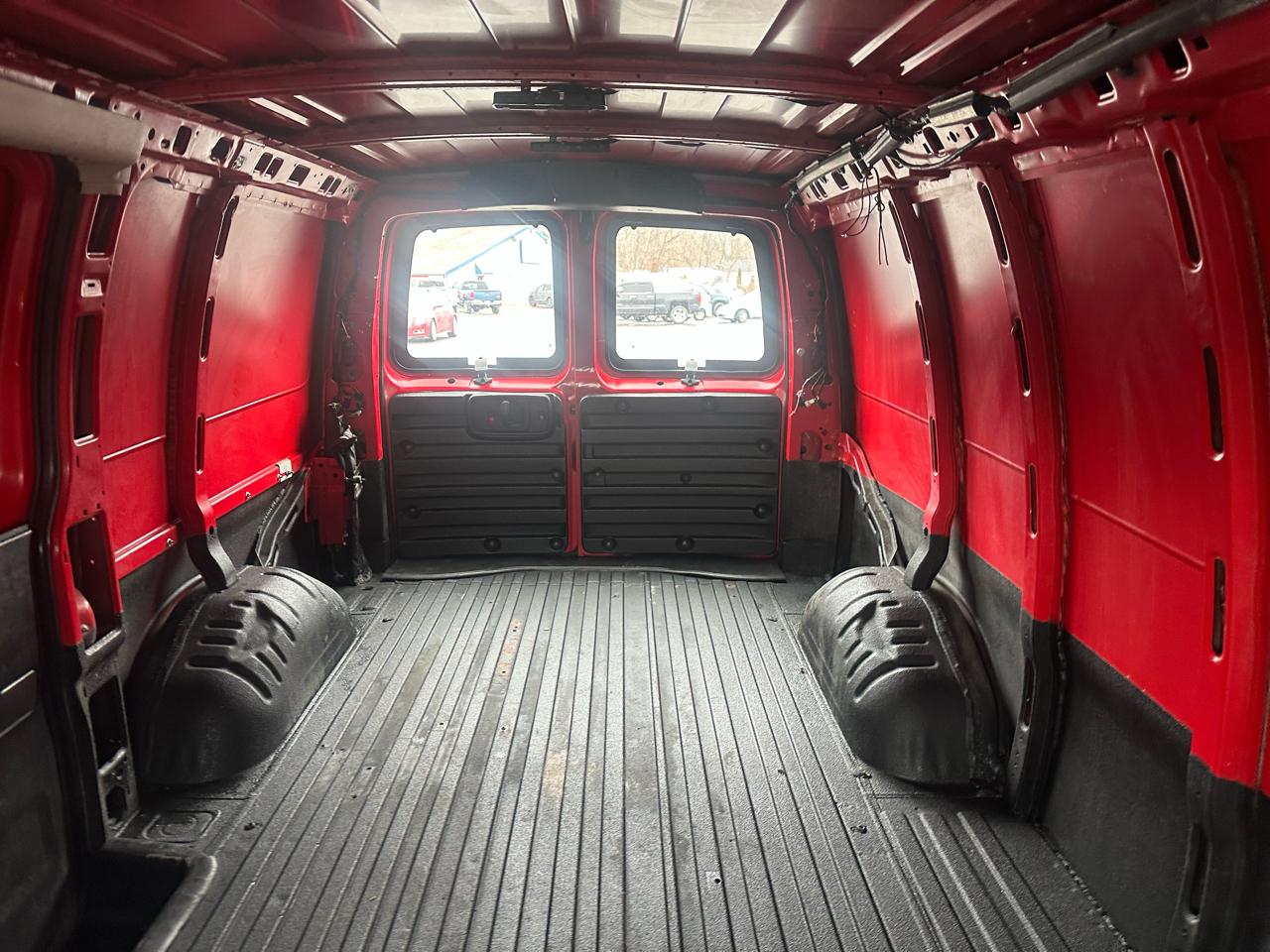 Chevrolet Express Cargo Van RWD 3500 135" 2019