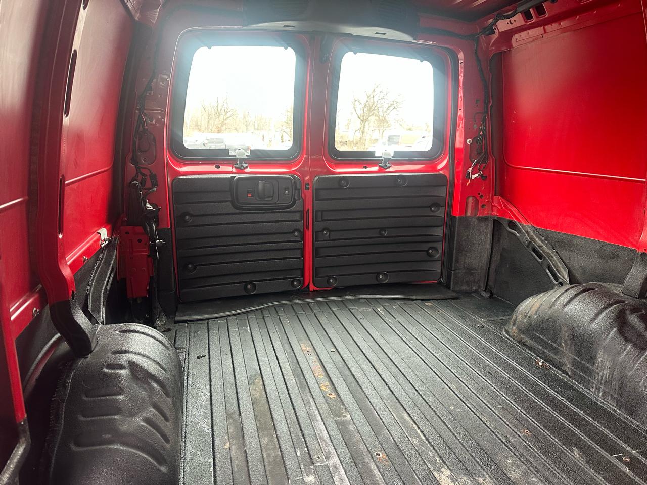 Chevrolet Express Cargo Van RWD 3500 135" 2019