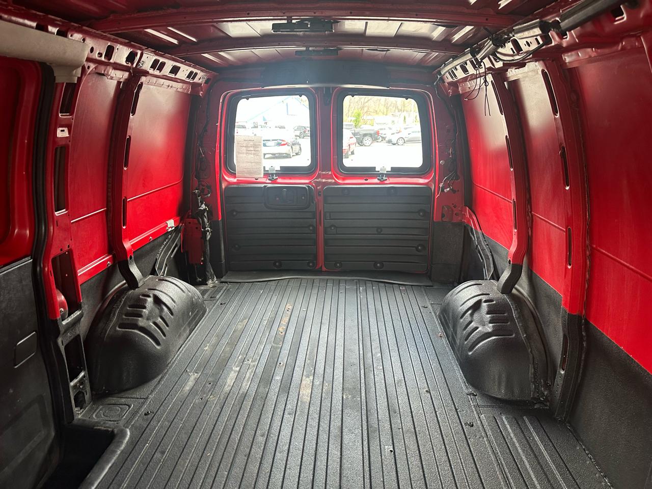 Chevrolet Express Cargo Van RWD 3500 135" 2019