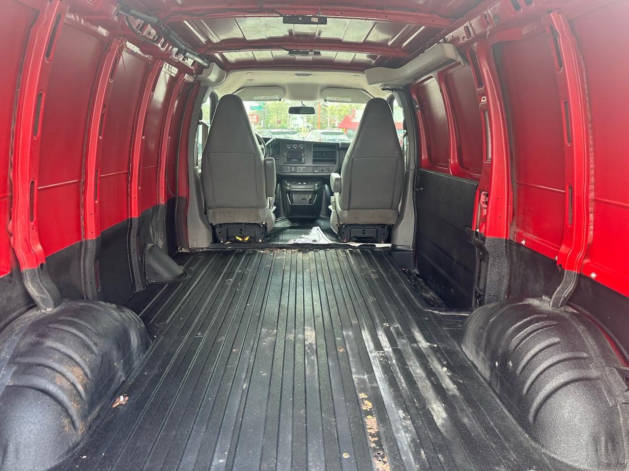 Chevrolet Express Cargo Van RWD 3500 135" 2019